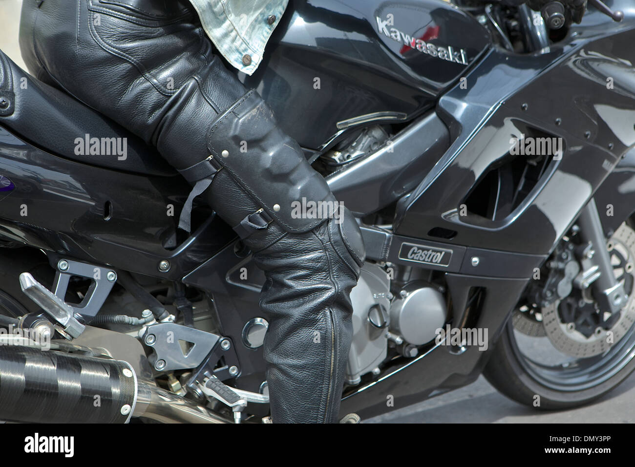 Japanische Motorrad und Kleidung Stockfoto