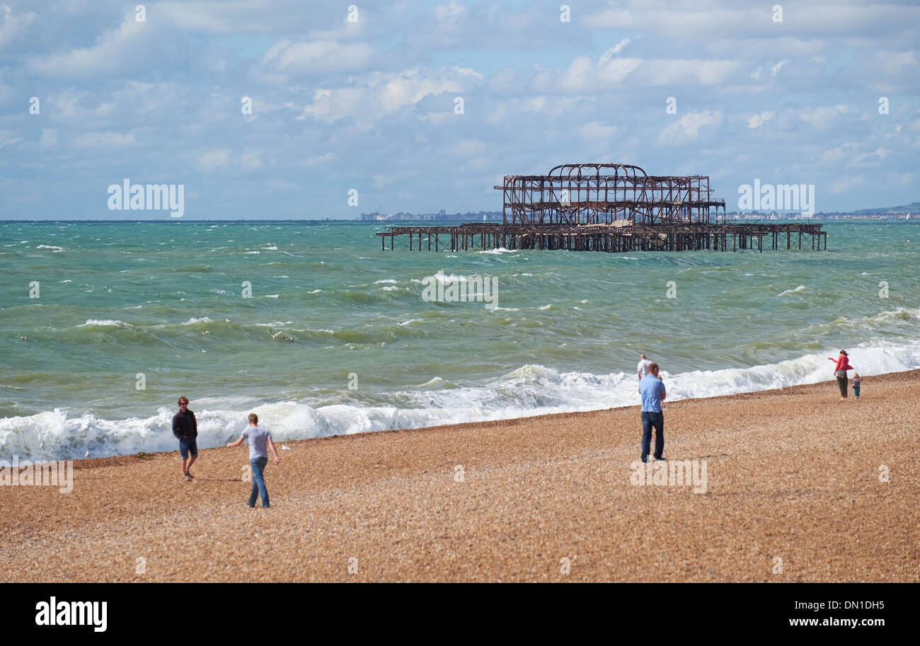 Alte West Pier von Brighton, Meer Attraktion Sussex, England UK. Stockfoto