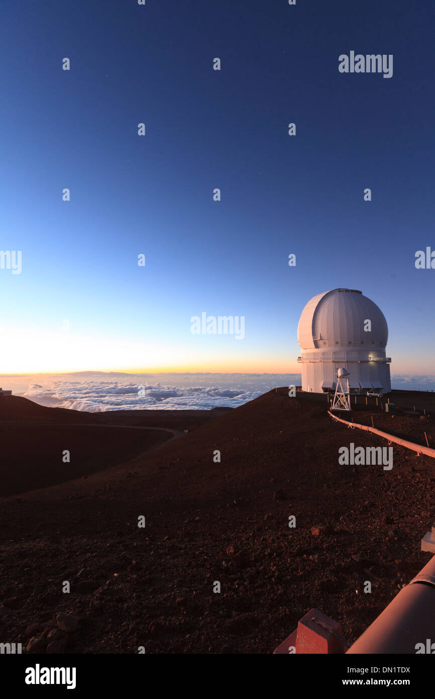 USA, Hawaii, Big Island, Mauna-Kea-Observatorium (4200m), CFHT Teleskop Stockfoto