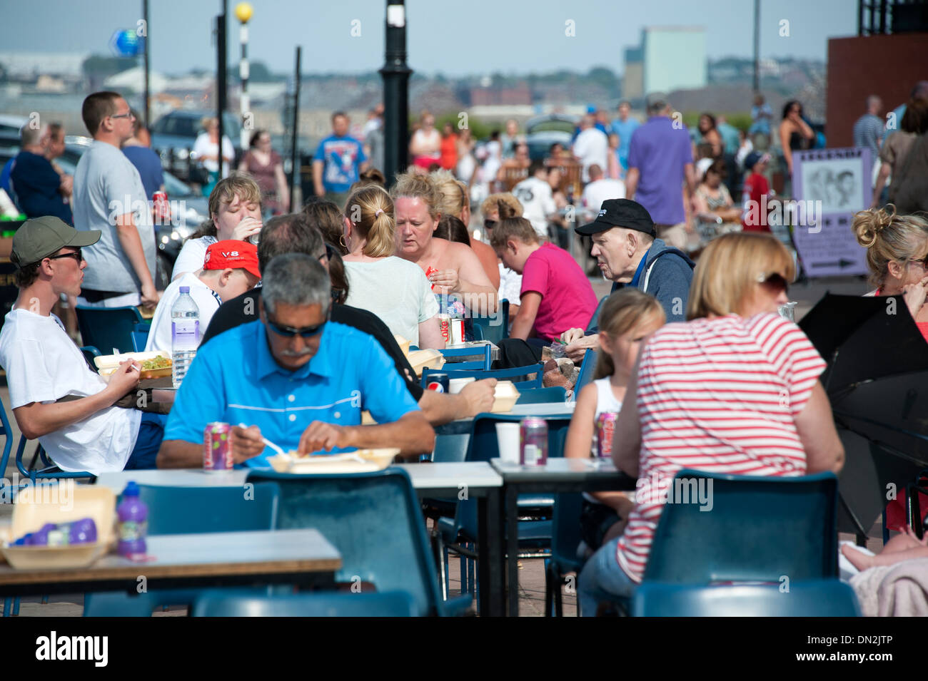Anstrengenden Sommer englischen Seebad New Brighton Wirral Stockfoto