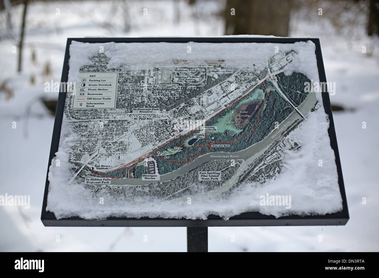 Einen frostigen schneebedeckten Karte von Crosby Farm Park in St. Paul, Minnesota. Stockfoto