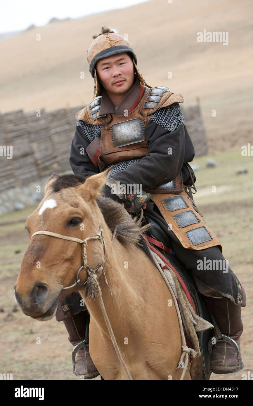 Mongolische Reiter in historischen Genghis Kahn Kleidung Stockfoto