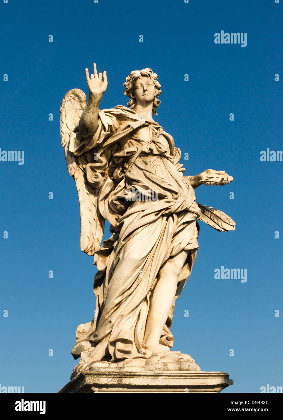 Der Engel mit den Nägeln von Girolamo Lucenti, Sant'Angelo Brücke, Rom, Italien. Stockfoto