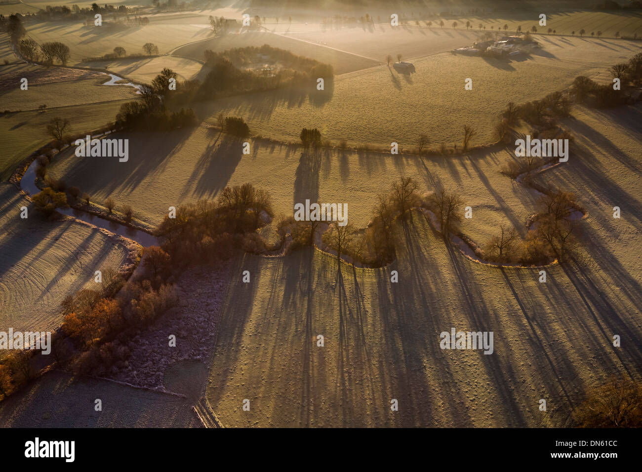 Luftbild, Verlauf des Flusses Ahse mit Mäander, Renaturierung, Hamm, Ruhr und Umgebung, Nordrhein-Westfalen, Deutschland Stockfoto