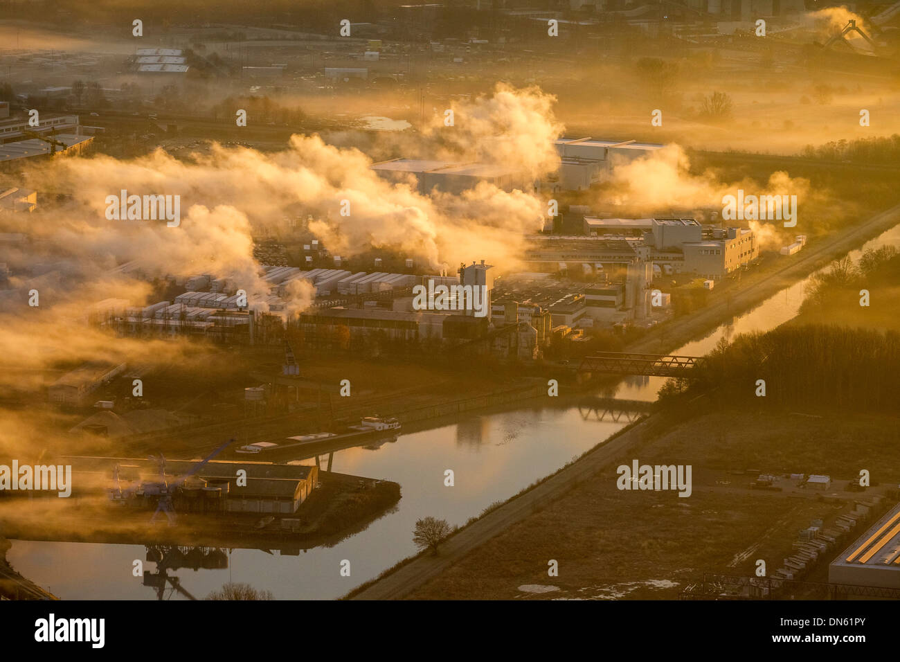 Luftaufnahme, Gewerbegebiet Uentrop am Datteln-Hamm-Kanal Westfleisch Fabrik, Hamm, Ruhr Area, North Rhine-Westphalia, Germany Stockfoto