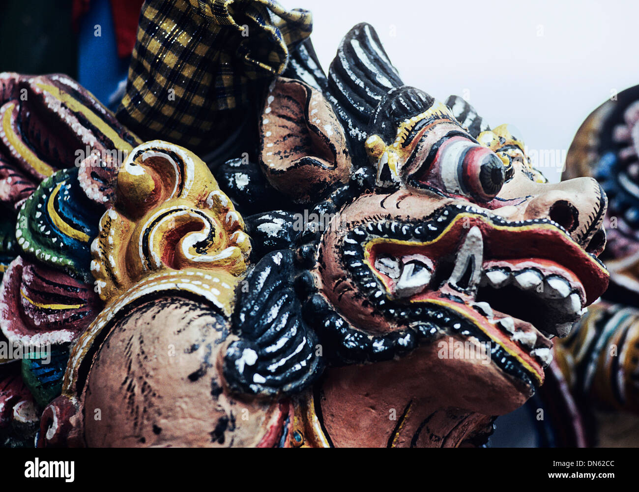 Details des Kostüms während einer Aufführung von ein Barong anzeigen (Ramayana Geschichte, traditionelle Tänze und Musik), Bali, Indonesien Stockfoto