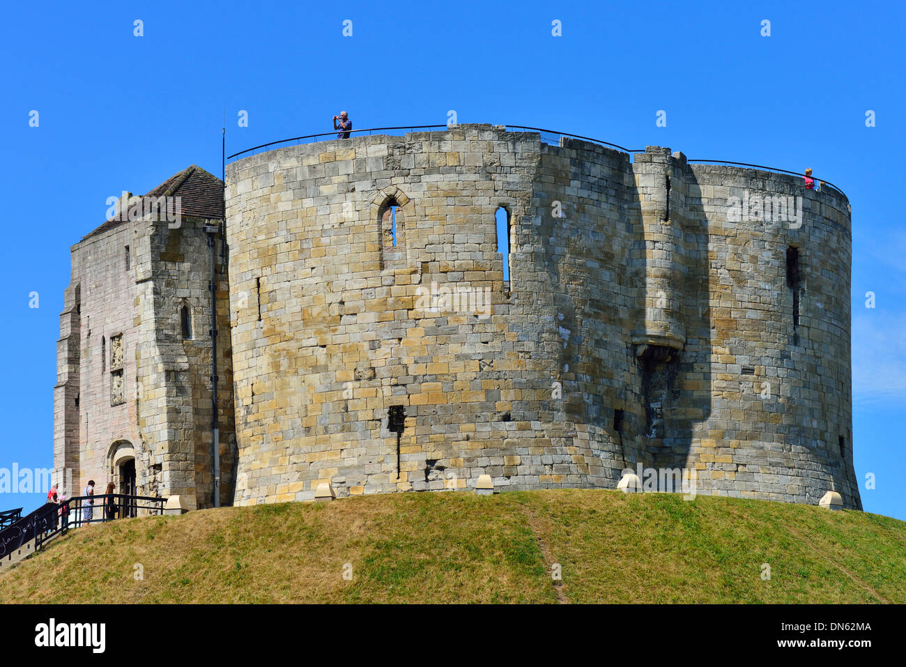 Cliffords Turm, der Bergfried der Burg York, York, North Yorkshire, England, Vereinigtes Königreich Stockfoto