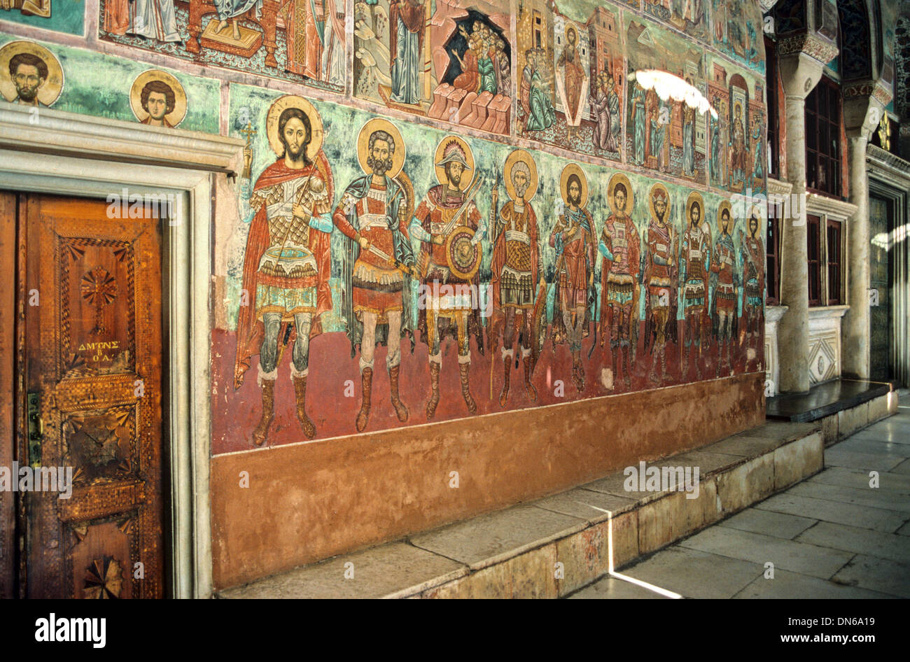 Post-Byzantine Fresken und Wandmalereien der militärischen Heiligen in der Exonarthex der wichtigsten Kirche Kloster Vatopedi Berg Athos Griechenland Stockfoto