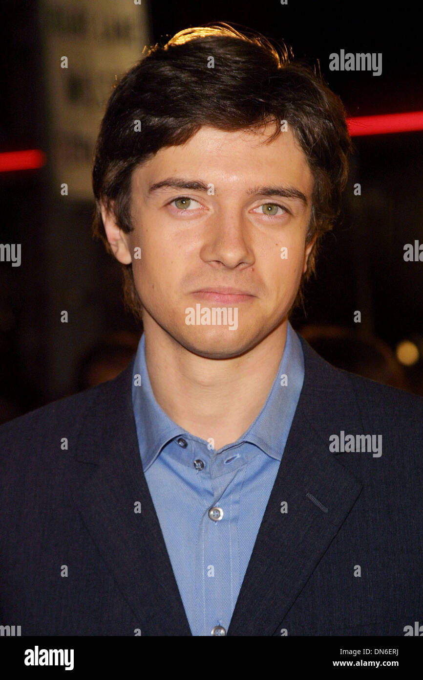 5. Dezember 2001 - Los Angeles, Kalifornien, USA - TOPHER GRACE. OCEANS 11 - WELTPREMIERE. MANNS DORF, WESTWOOD, KALIFORNIEN. 5. DEZEMBER 2001. NINA PROMMER / 2001 K23576NP (Kredit-Bild: © Globe Photos/ZUMAPRESS.com) Stockfoto