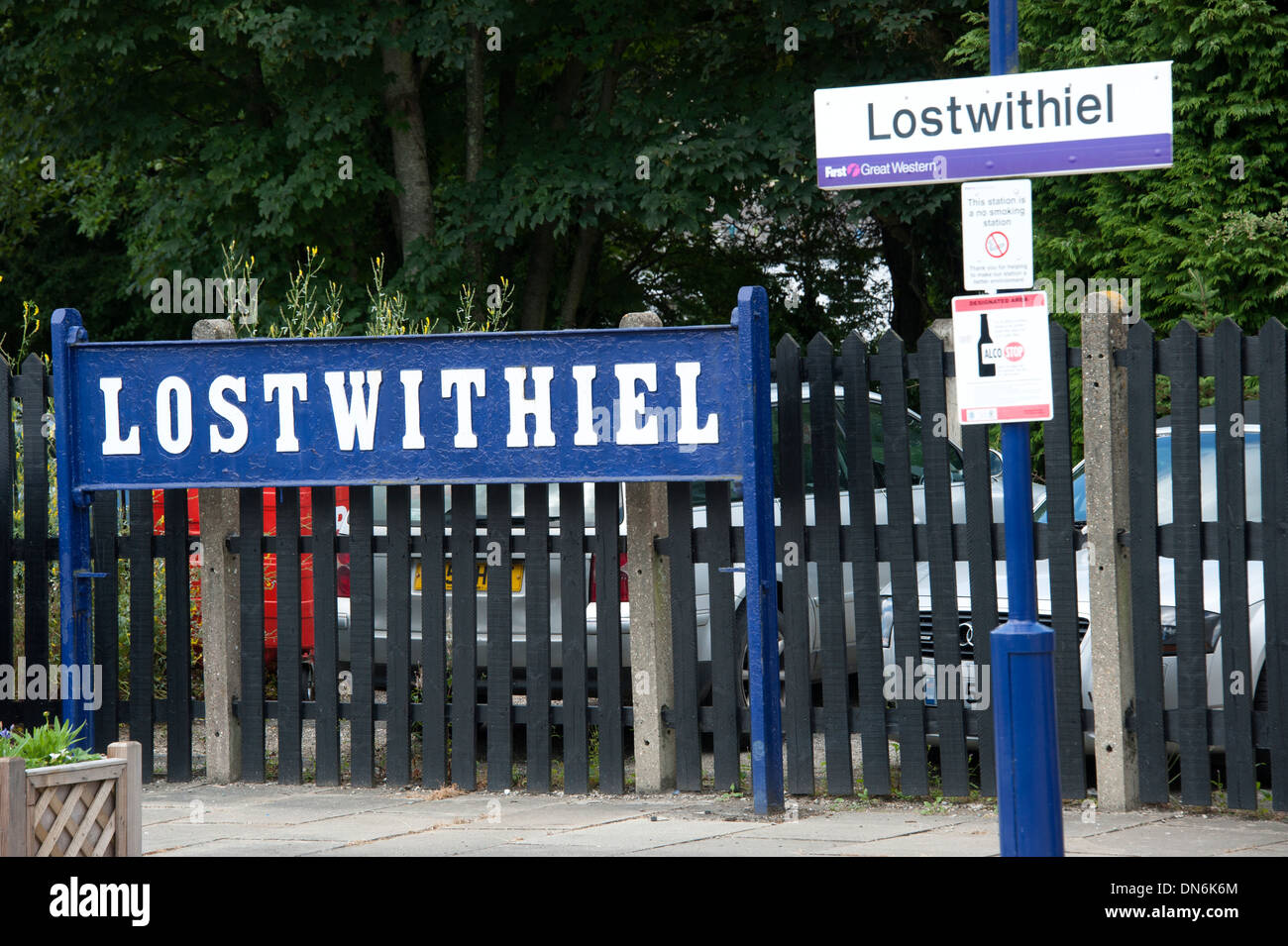 Lostwithiel Eisenbahn Train Station Zeichen Cornwall UK Stockfoto