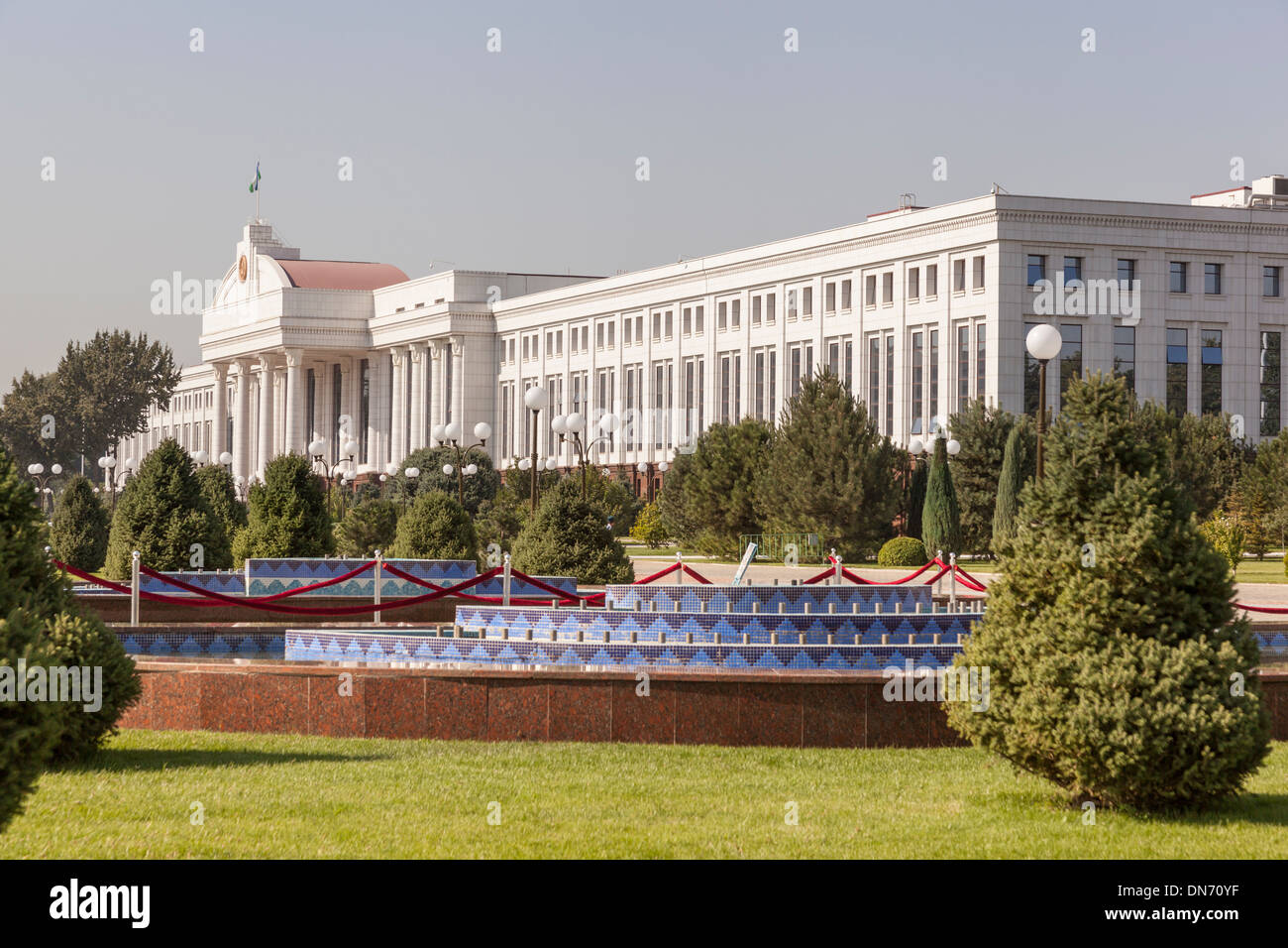 Der Senat der Republik Usbekistan, Platz der Unabhängigkeit, Mustakillik Maydoni, Taschkent, Usbekistan Stockfoto