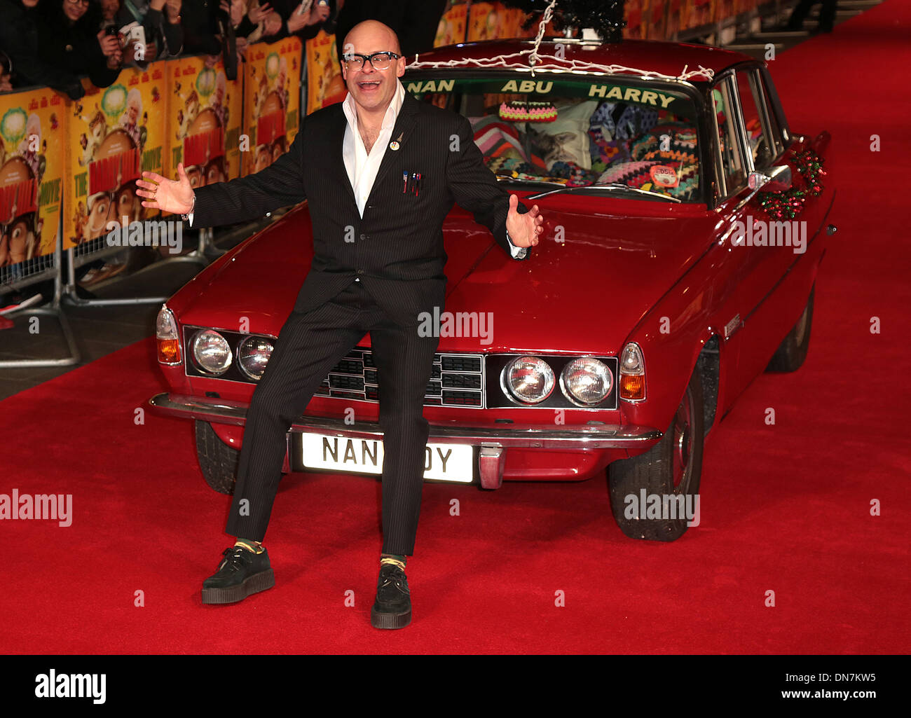 London, UK, 19. Dezember 2013 Harry Hill kommt im Vue, West End für die Premiere von Harry Hill: The Movie Foto: MRP/Alamy Live News Stockfoto