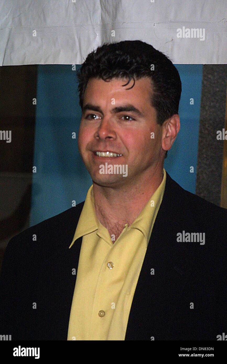 13. Mai 2002 - K25049JBB: 5/13/02.THE NBC im Voraus-EVENT für die Saison 2002 / 03 in der RADIO CITY MUSIC HALL, New York... BURKE MOSES. JOHN BARRETT / 2002 (Kredit-Bild: © Globe Photos/ZUMAPRESS.com) Stockfoto