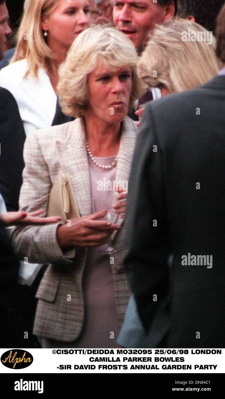 25. Juni 1998 - CAMILLA PARKER BOWLES auf der DAVID FROST Garten-PARTY... PH: CISOTTI/DEIDDA(Credit Image: © Globe Photos/ZUMAPRESS.com) Stockfoto