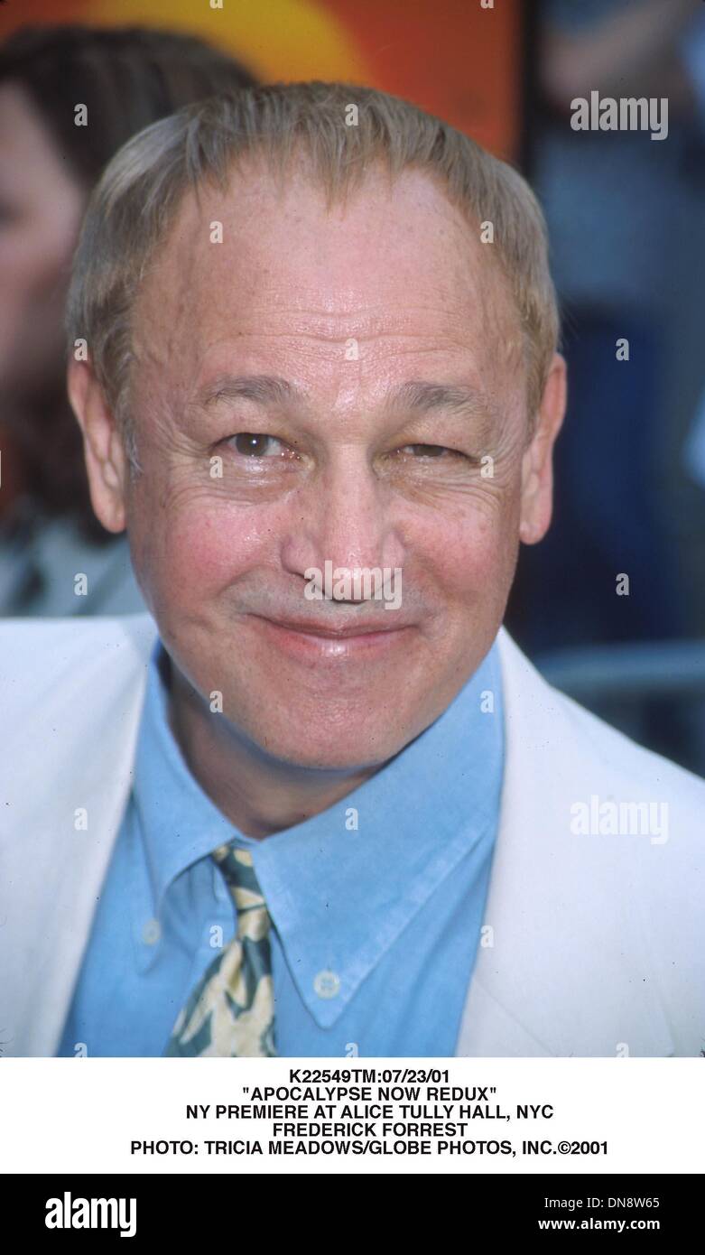 23. Juli 2001 - K22549TM:07/23/01.'' APOCALYPSE NOW REDUX''. NEW YORK PREMIERE AT ALICE TULLY HALL, NEW YORK CITY. FREDERICK FORREST. TRICIA wiesen / 2001 (Kredit-Bild: © Globe Photos/ZUMAPRESS.com) Stockfoto