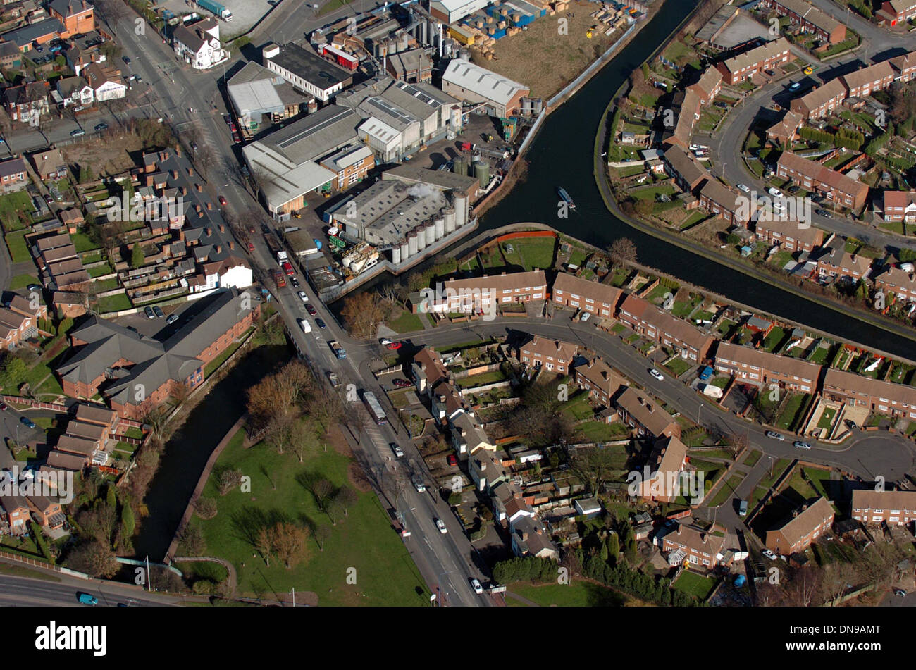 Tipton Junction, wo sich der Birmingham Canal und der Dudley Canal am Tipton Green in West Midlands England treffen. DY48EH Stockfoto