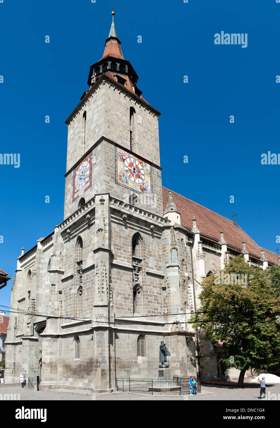 Die schwarze Kirche in die alte Stadt Brasov, einer Stadt in der Zentralregion Rumäniens in Transsilvanien. Stockfoto Die schwarze Kirche in die alte Stadt Brasov, einer Stadt in der Zentralregion Rumäniens in Transsilvanien. Stockfoto