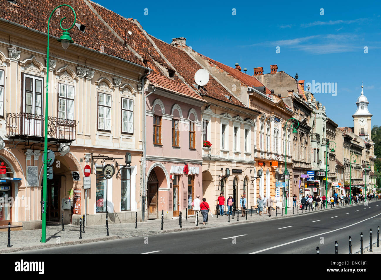 Gebäude in George Baritiu Straße in der Altstadt in Brasov, einer Stadt in der Zentralregion Rumäniens in Transsilvanien. Stockfoto