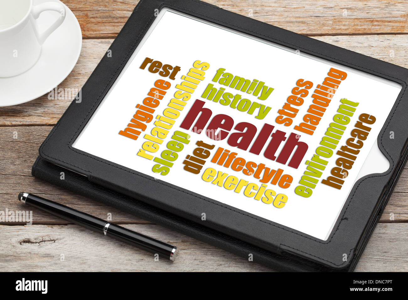 Gesundheit Konzept Wortwolke auf einem Bildschirm von digital-Tablette Stockfoto