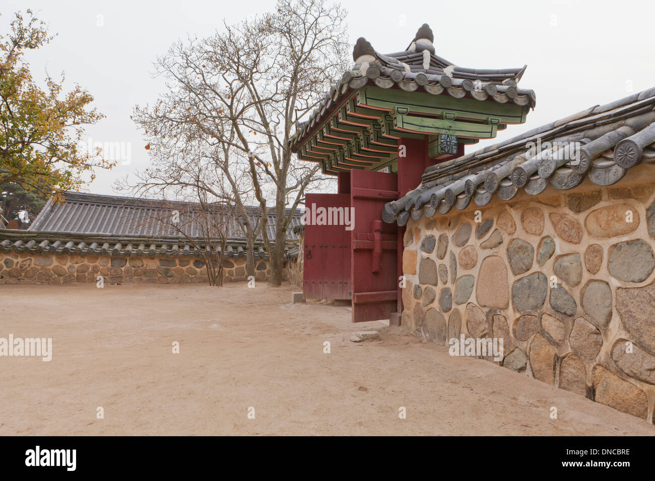 Durchgang Tor am buddhistischen Bulguksa Tempel - Gyeongju, Südkorea Stockfoto