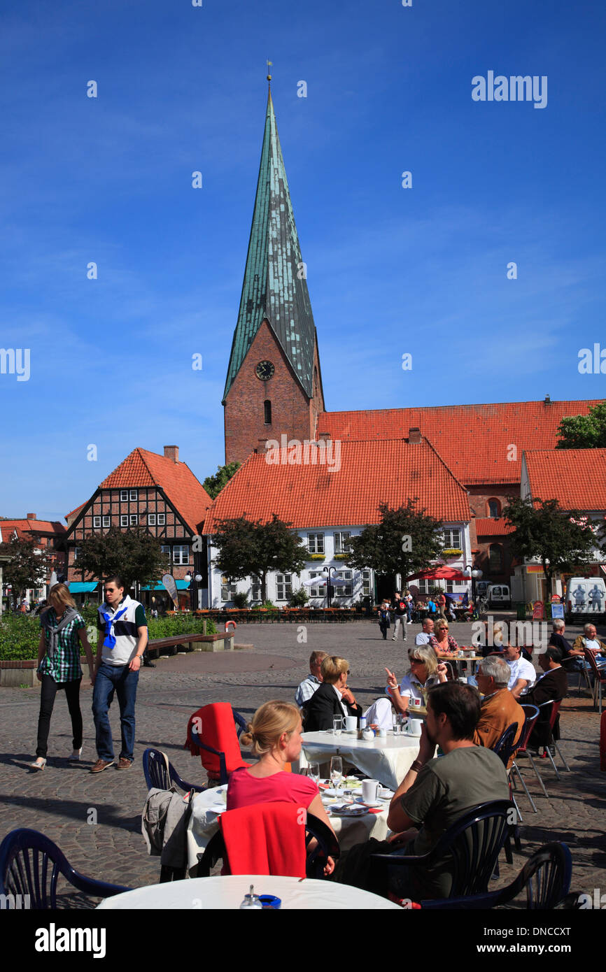 Eutin, Pavement Cafe am Marktplatz, Holsteinische Schweiz, Schleswig-Holstein, Deutschland, Europa Stockfoto