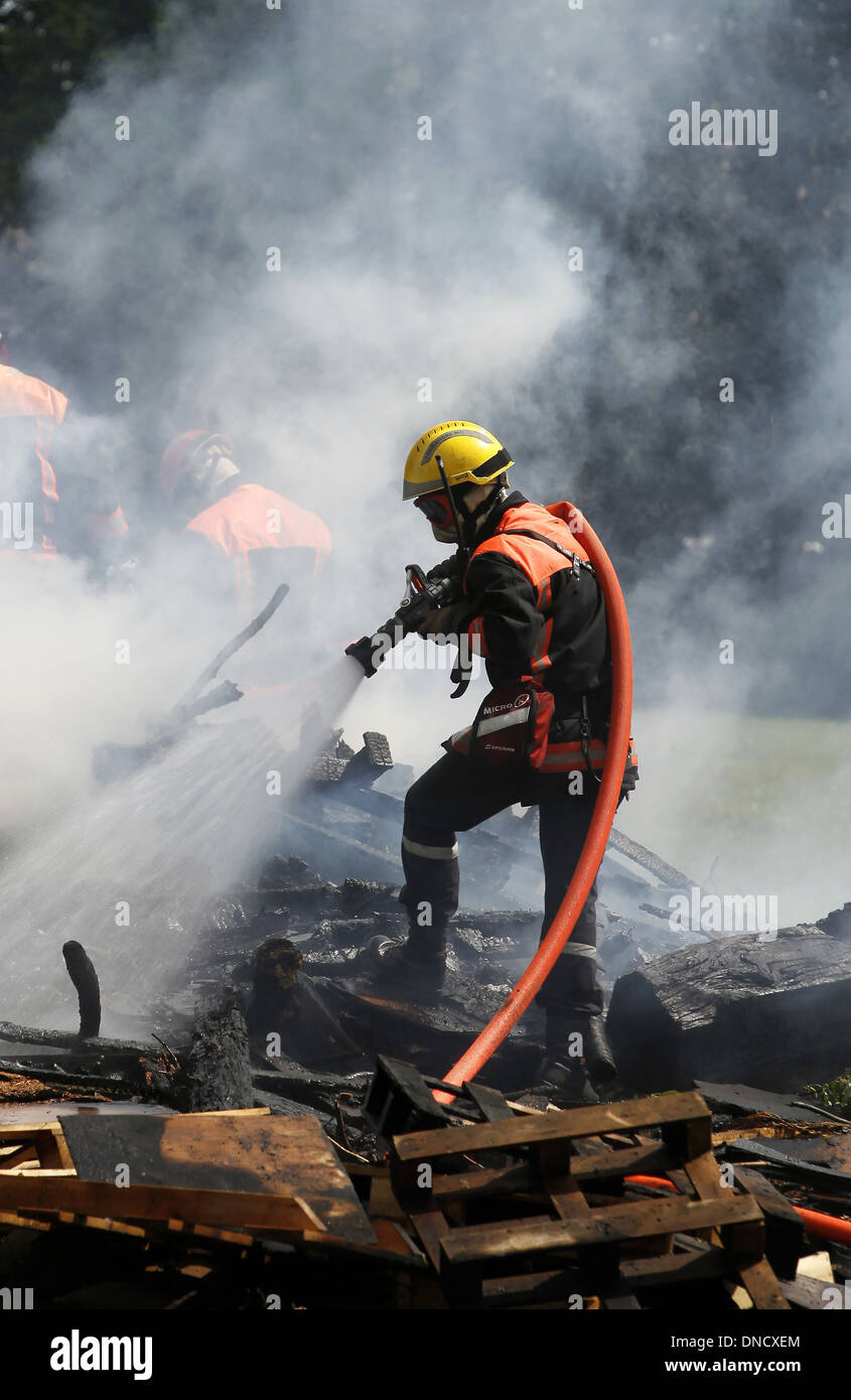 Nogent-le-Rotrou, 2012: Ausbildung der Feuerwehrleute, die Zugehörigkeit zu den französischen Zivilschutz Stockfoto