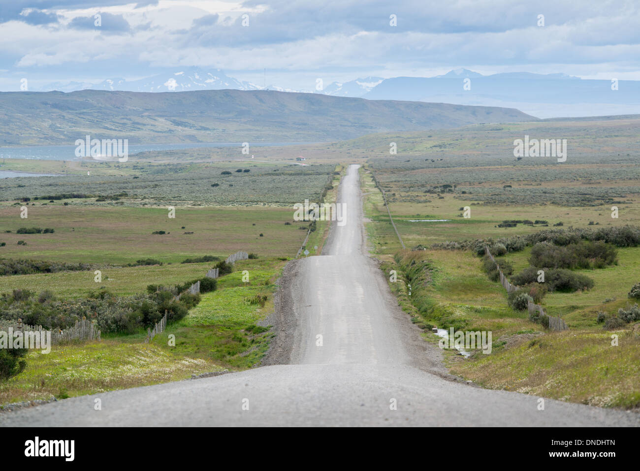 Hügeligen Straße in Berge Stockfoto