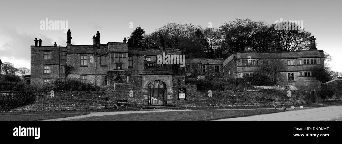Tissington Hall jakobinischen Herrenhaus, Tissington Dorf, Peak District National Park, Derbyshire, England, UK Stockfoto