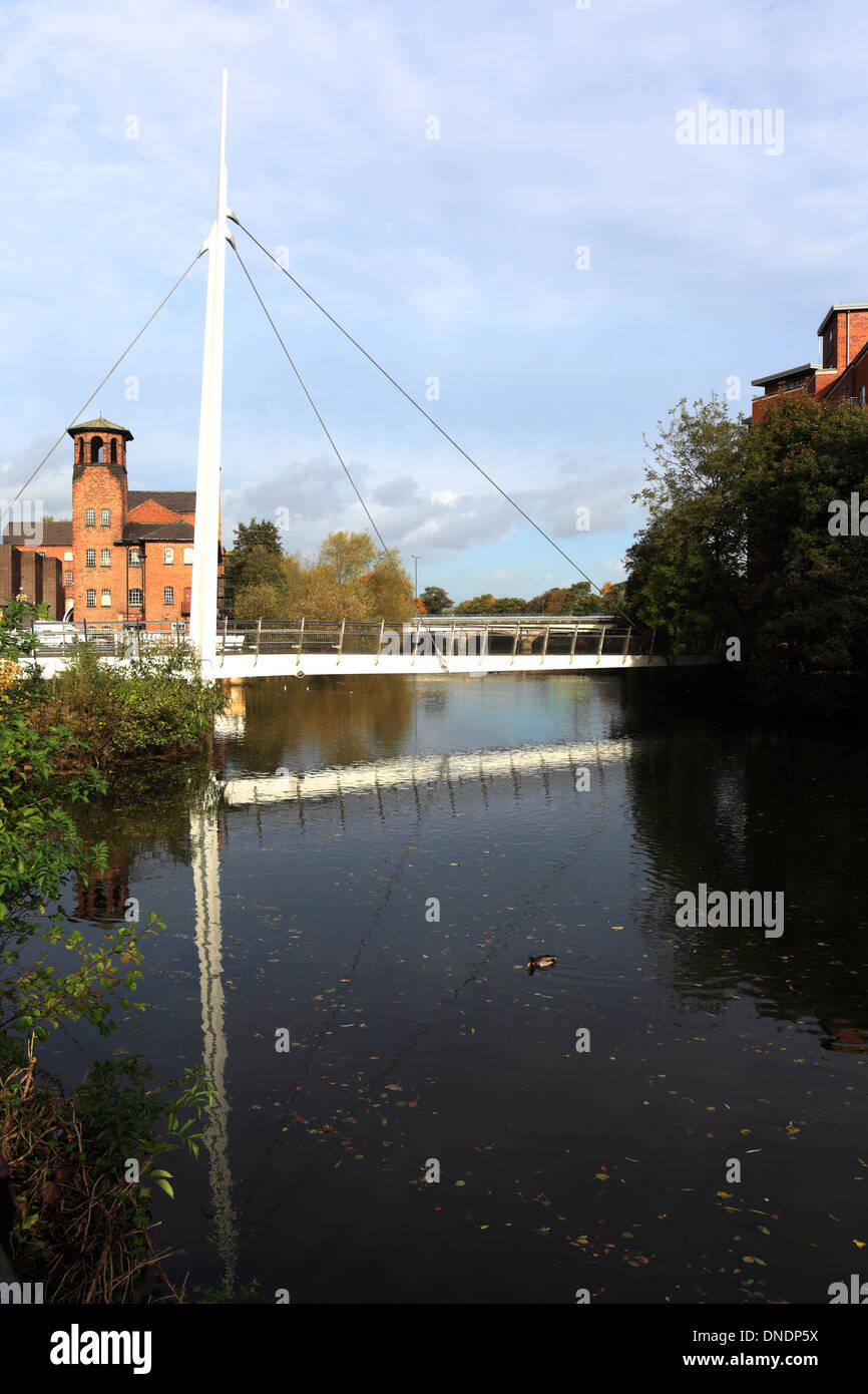 Herbst, Derby Silk Mühle, World Heritage Site, Fluss Derwent, Derby Stadtzentrum, Derbyshire, England, UK Stockfoto