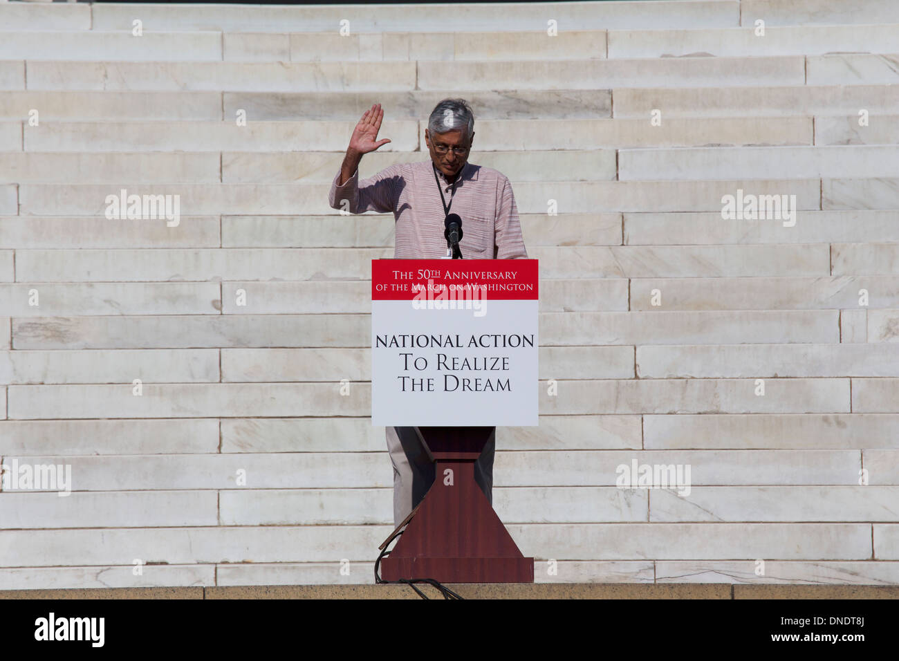 Rajmohan Ghandi, dem Enkel von Ghandi, spricht bei der nationalen Aktion zu realisieren die Traum-März und Rallye für den 50. Jahrestag des Marsches auf Washington und Martin Luther King's ich Have A Dream-Rede, 24. August 2013, Lincoln Memorial, Washington, Stockfoto