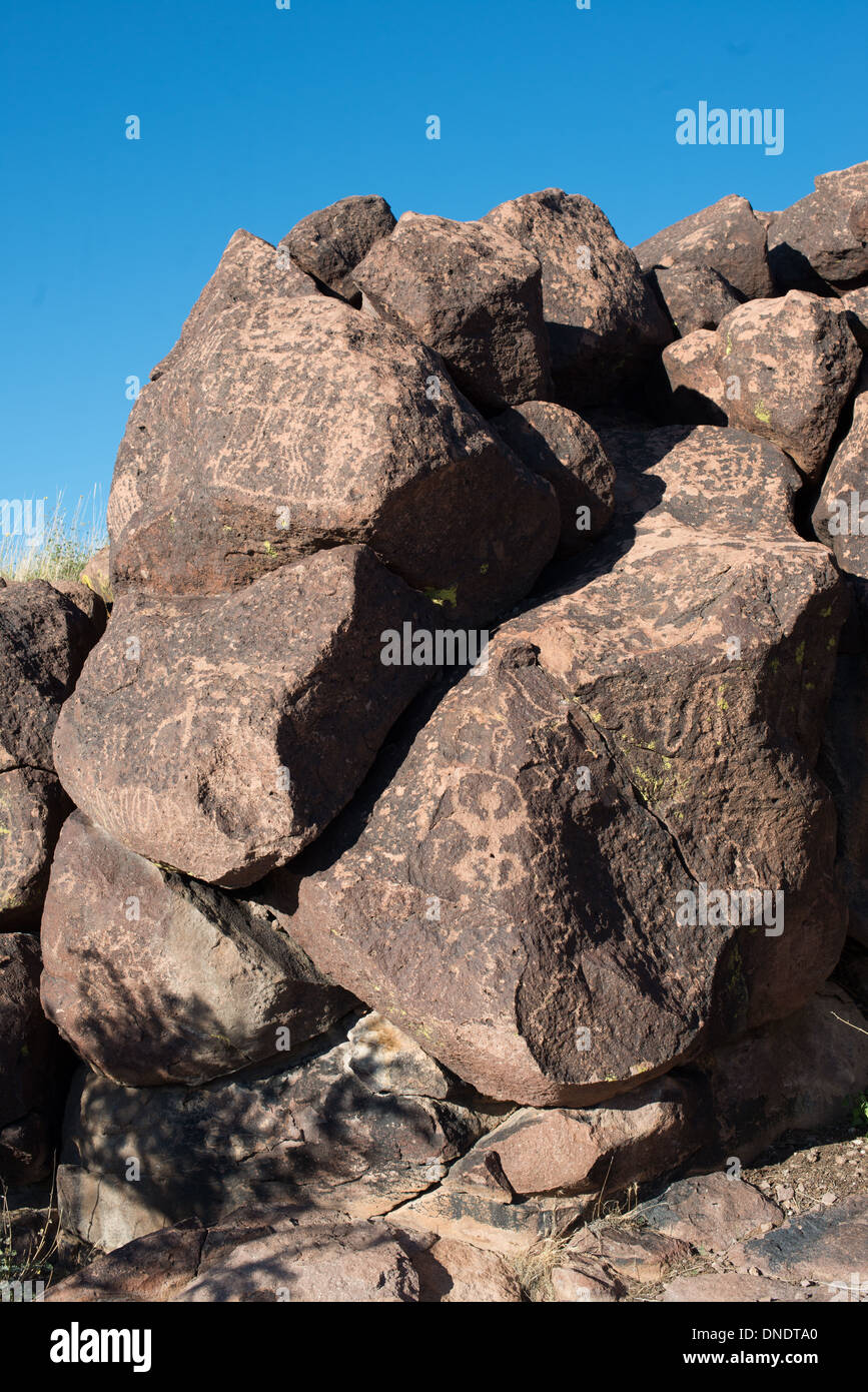 Petroglyphen auf dem Stein in Mojave National Preserve Stockfoto