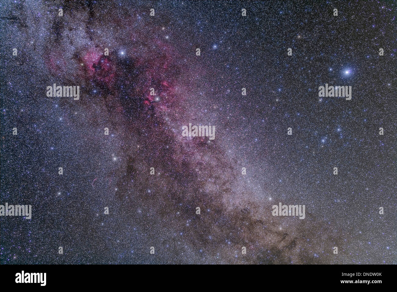 Sternbilder Cygnus und Lyra mit in der Nähe von deep-Sky Objekte. Stockfoto