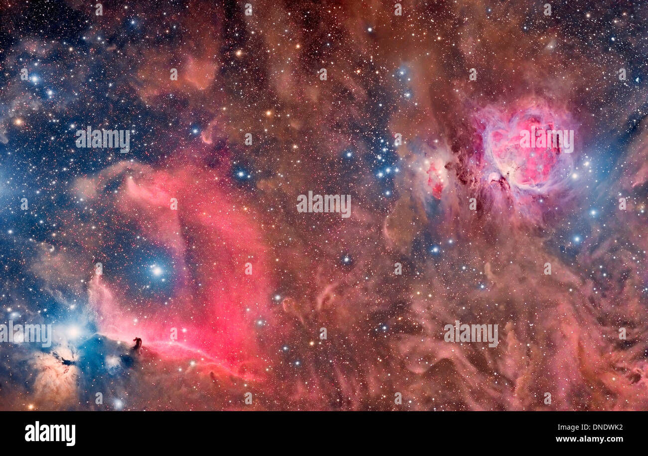 Weitfeld-Blick auf Orion-Nebel (Messier 42) und Pferdekopfnebel. Stockfoto