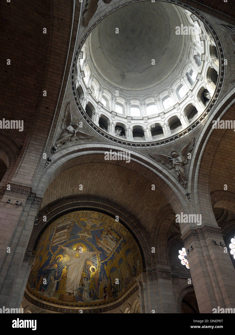 Vordach im Inneren der Basilika Sacre-Coeur auf dem Montmartre, Paris, Frankreich Stockfoto