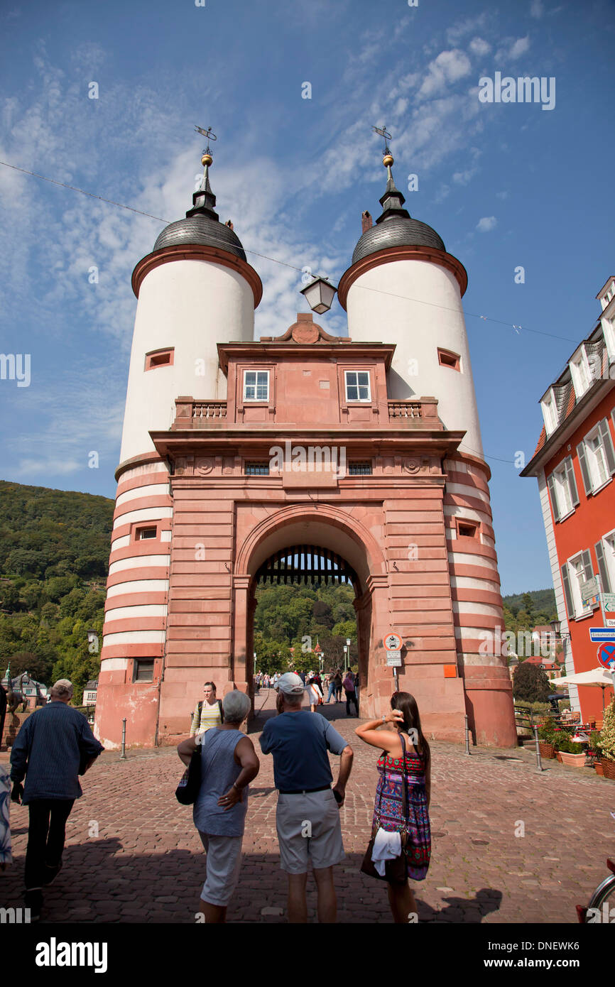 Tor der alten Brücke in Heidelberg, Baden-Württemberg, Deutschland Stockfoto
