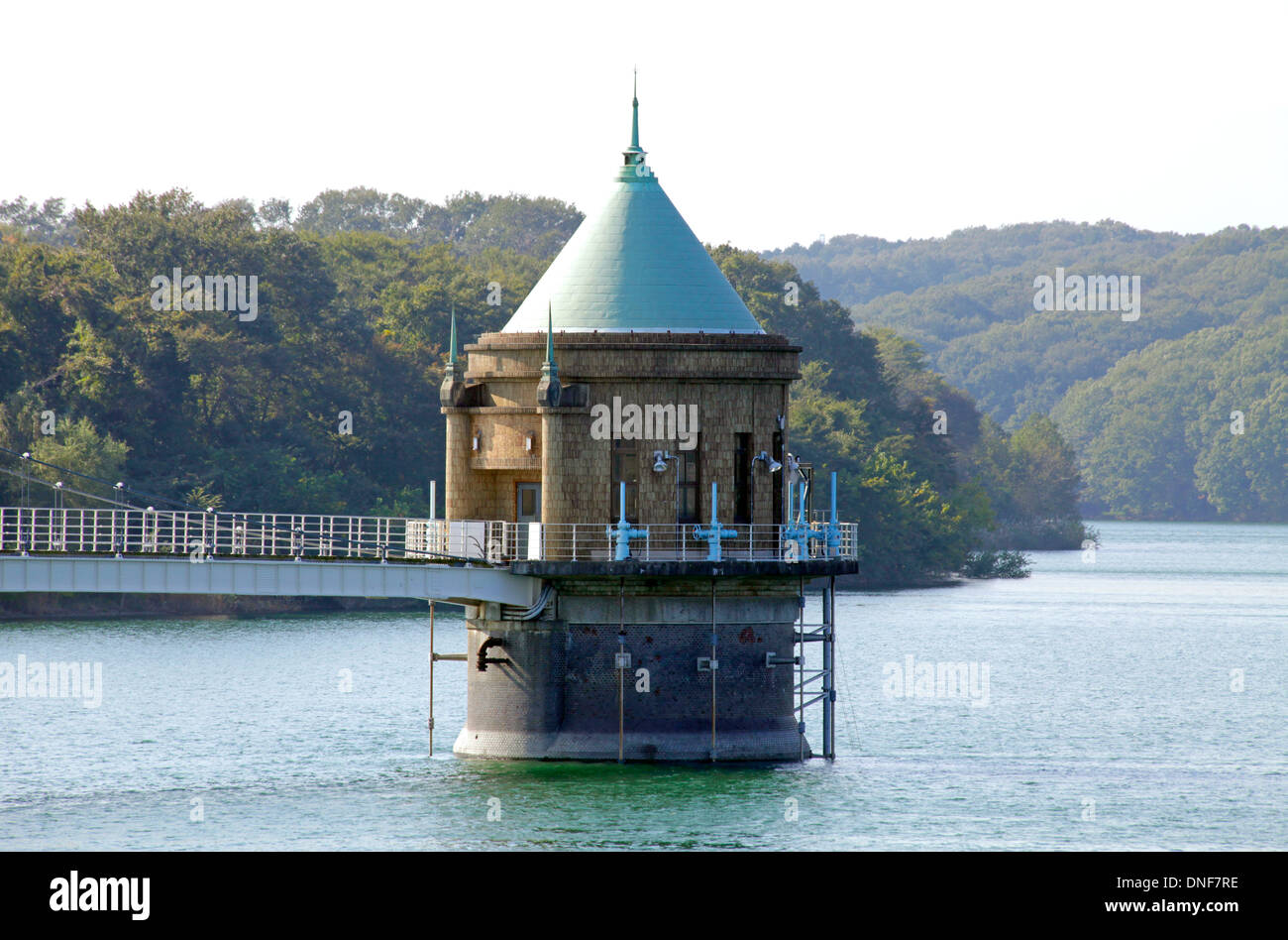 Wasser Zufuhr Turm Yamaguchi Stausee Lake Sayama Saitama Japan Stockfoto