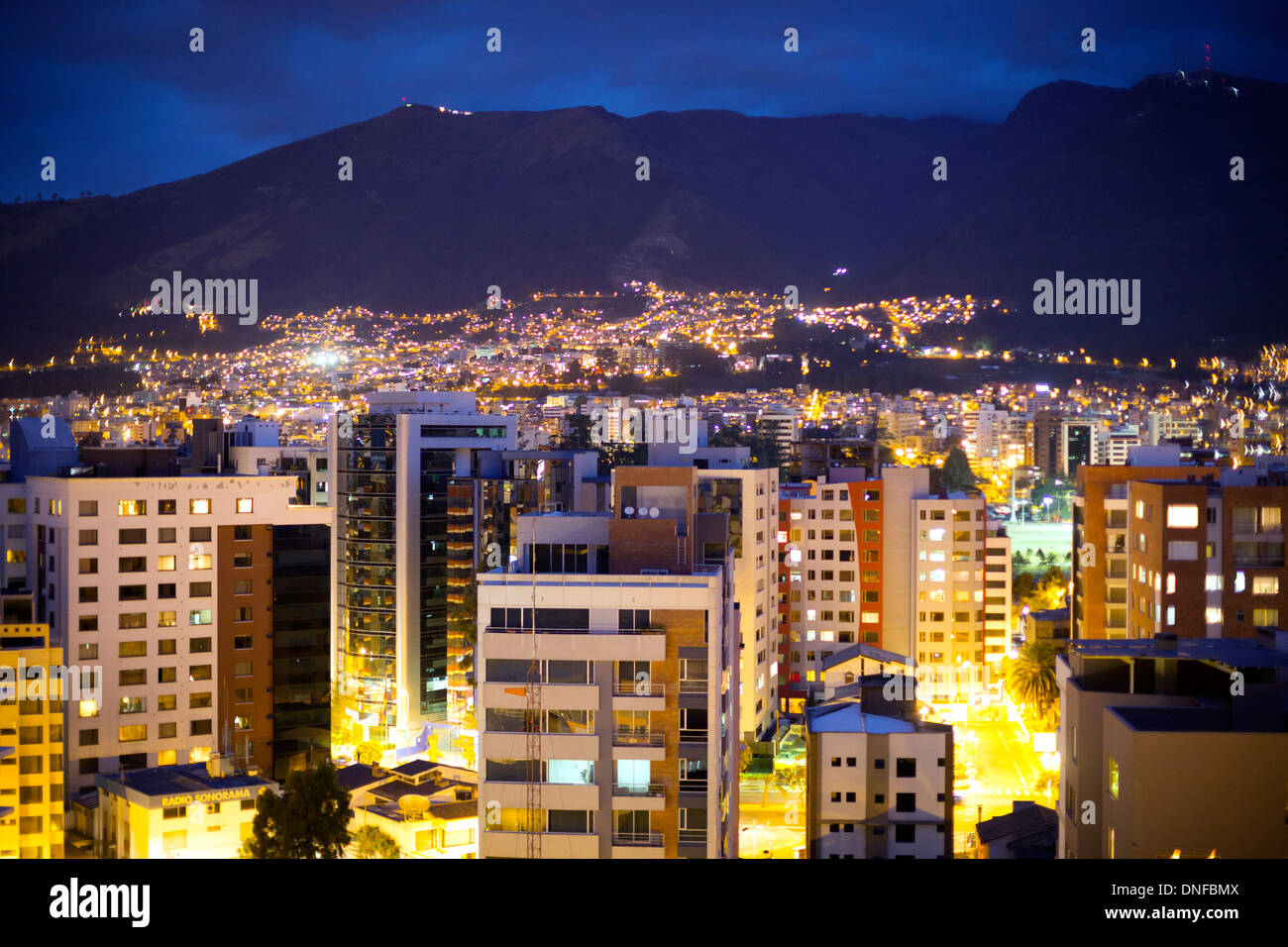 Quito, Ecuador von Neustadt aus gesehen. Stockfoto