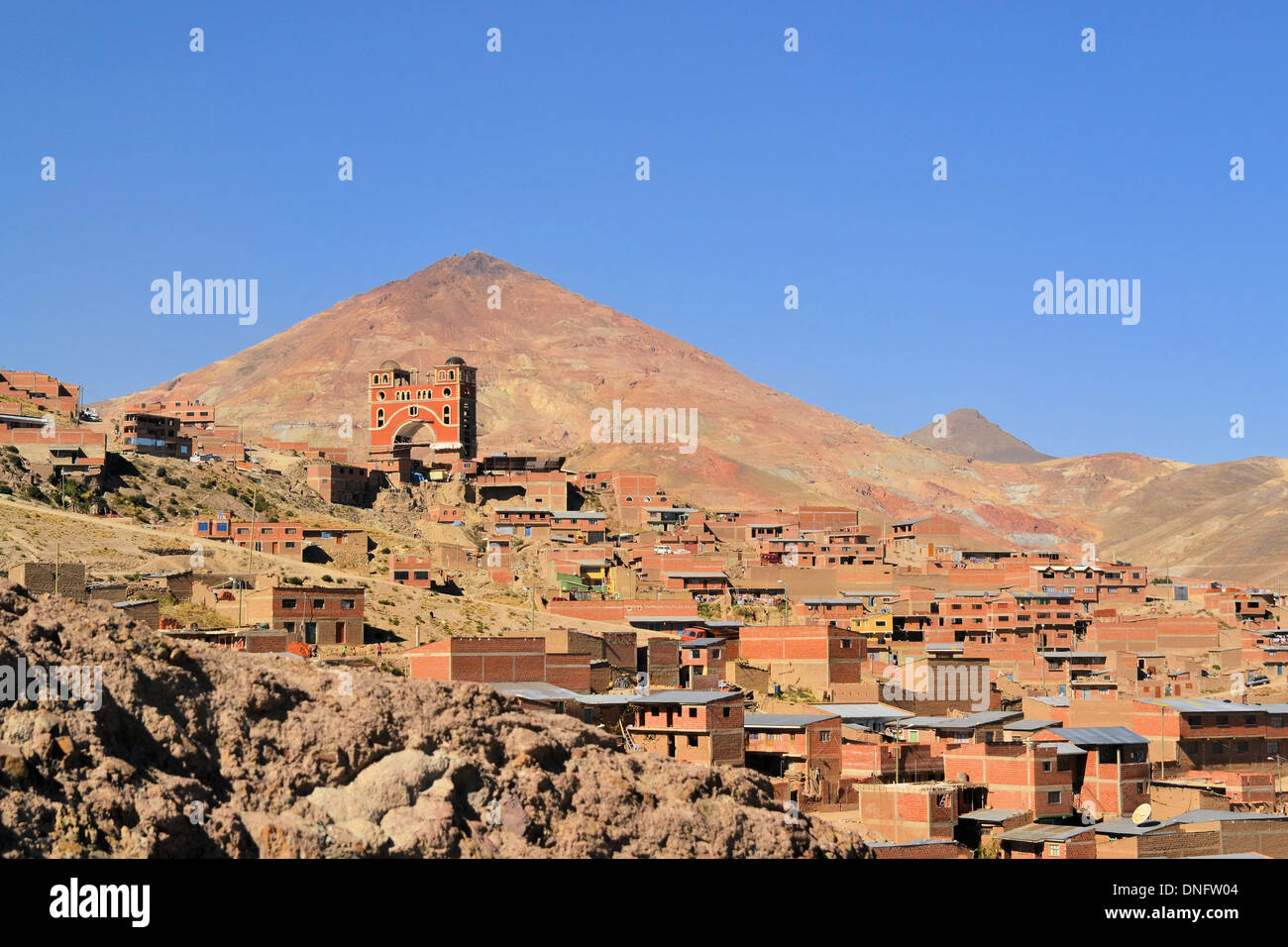 Cerro Rico Berg mit silbernen Gruben über Potosi, Bolivien Stockfoto