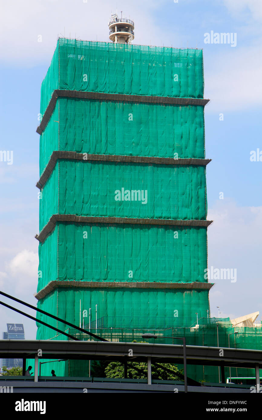 Hong Kong China, HK, Asien, Chinesisch, Orientalisch, Insel, Admiralität, Wolkenkratzer, Gebäude, überdacht, unter neuem Baustellenbauer, Renovierung, HK130924 Stockfoto