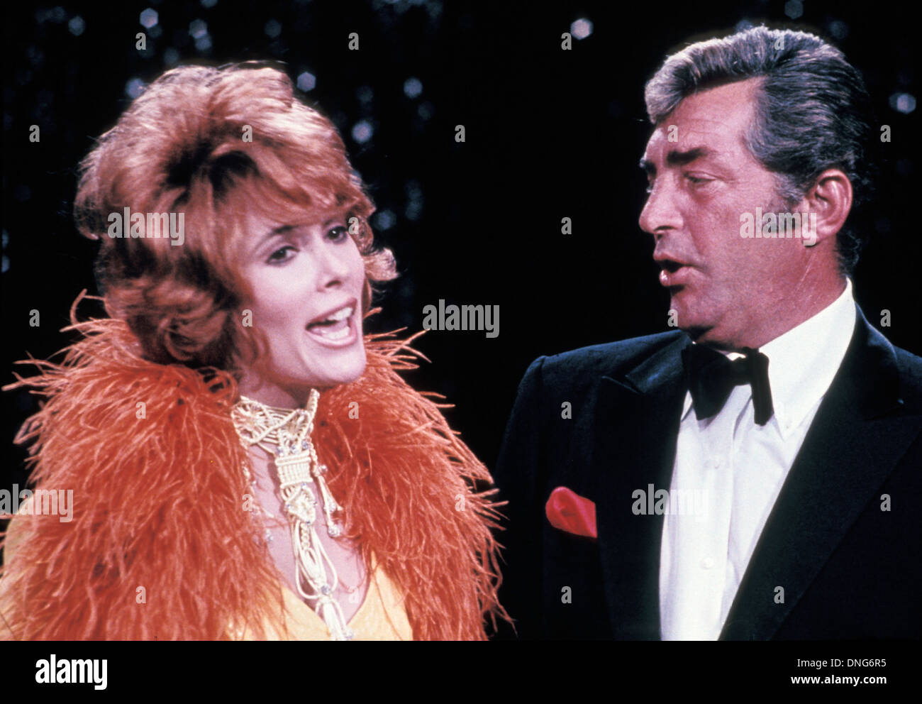 DEAN MARTIN auf seiner US-TV-show mit Jill St.John ca. 1970 Stockfoto