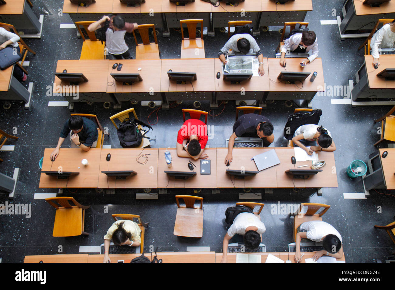 Peking China, Chinesisch, Haidian District, Peking-Universität, PKU, Beidà, Hochschulbildung, Campus, Bibliothek, Studienhalle, Computermonitore, Internetterminal acce Stockfoto