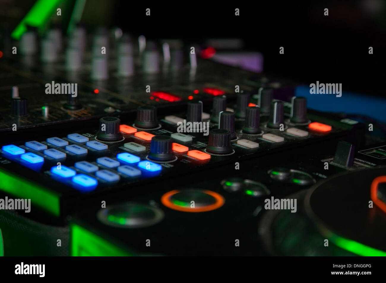 Disco-Partys. DJ-mixer Stockfoto