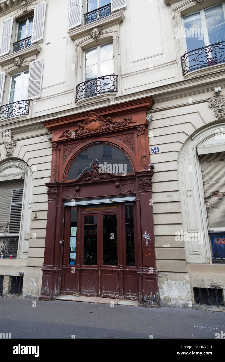 Café Carmen, Rue Duperré, Paris, Frankreich (ehemalige Residenz des französischen Komponisten Georges Bizet). Stockfoto