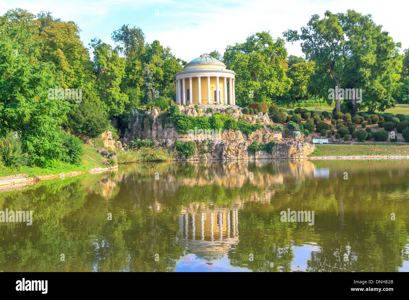Park der Esterhazy Palast mit dem Tempel der Leopoldina, Eisenstadt, Österreich Stockfoto