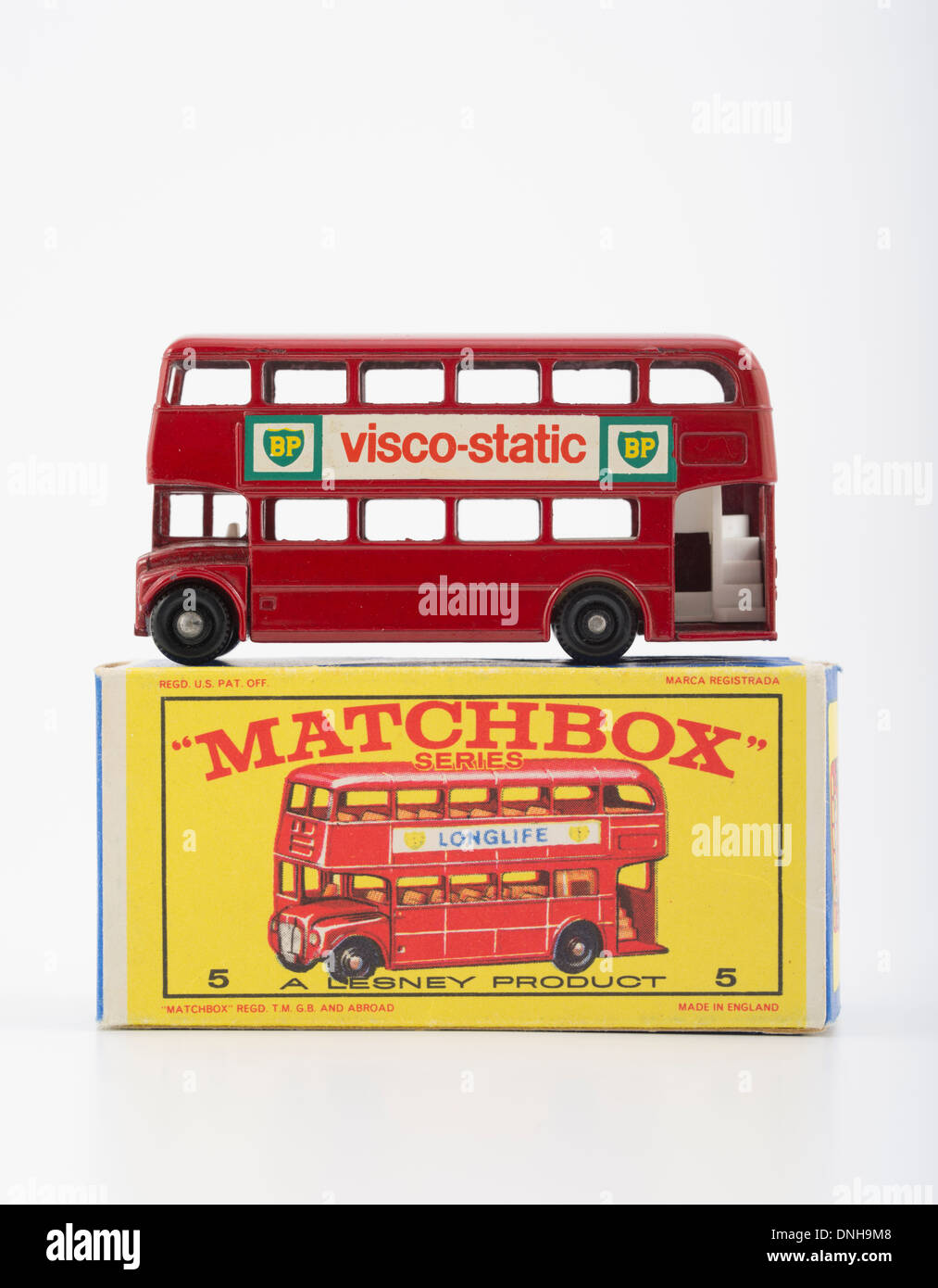 Matchbox-Druckguss Spielzeug-Autos - #5 Routemaster rot Double Decker Bus produziert by Lesney Produkte Großbritannien ab 1953. Stockfoto