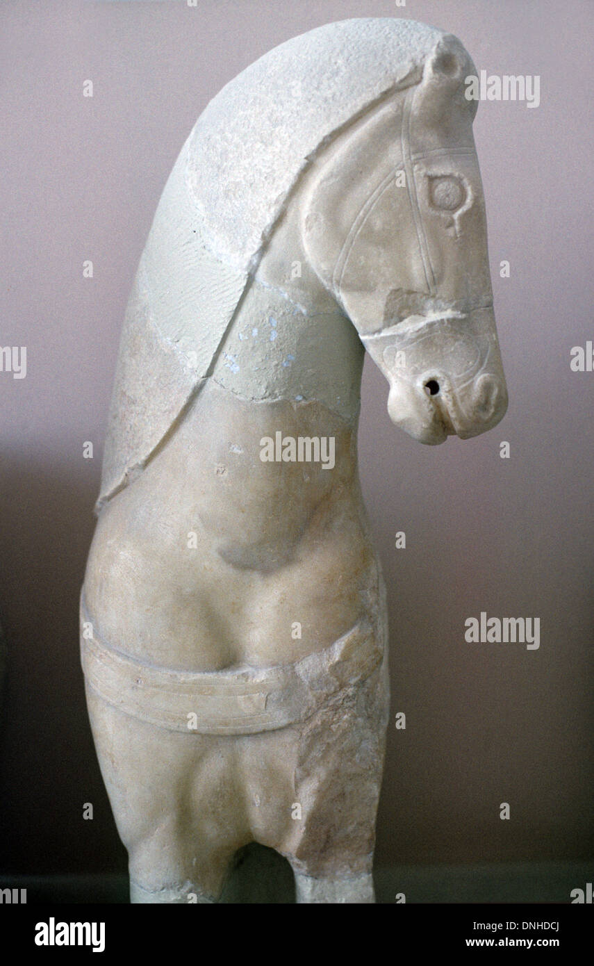 Alten klassischen griechischen Marmor schnitzen von Pferd von Quadriga oder antiken Streitwagen, gezogen von vier Pferden Griechenland Stockfoto