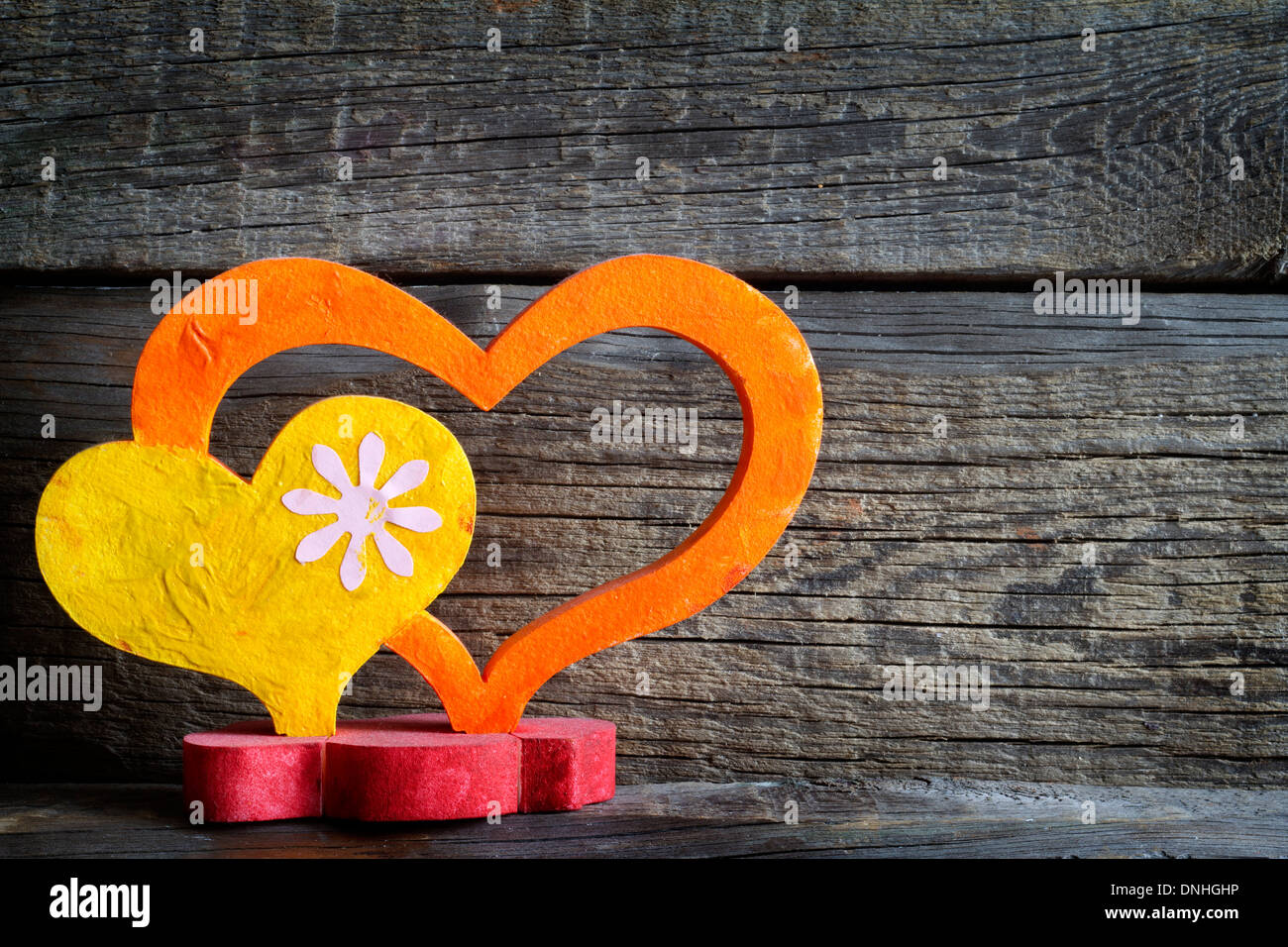 Zwei Herzen auf Vintage-Boards abstrakte Valentinstag Hintergrund Stockfoto