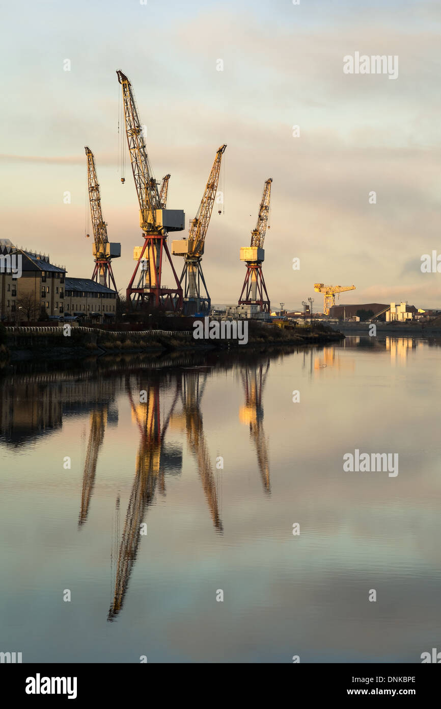 BAE Systeme-Werft in Govan und River Clyde, Glasgow, Schottland Stockfoto