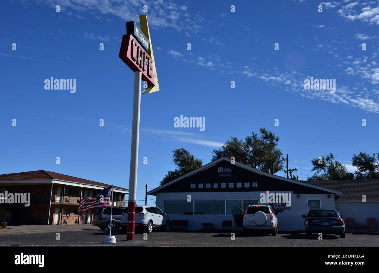1960er Jahren Googie-Stil Zeichen an der Route 66 Mittelpunkt Cafe, Adrian, Texas Stockfoto