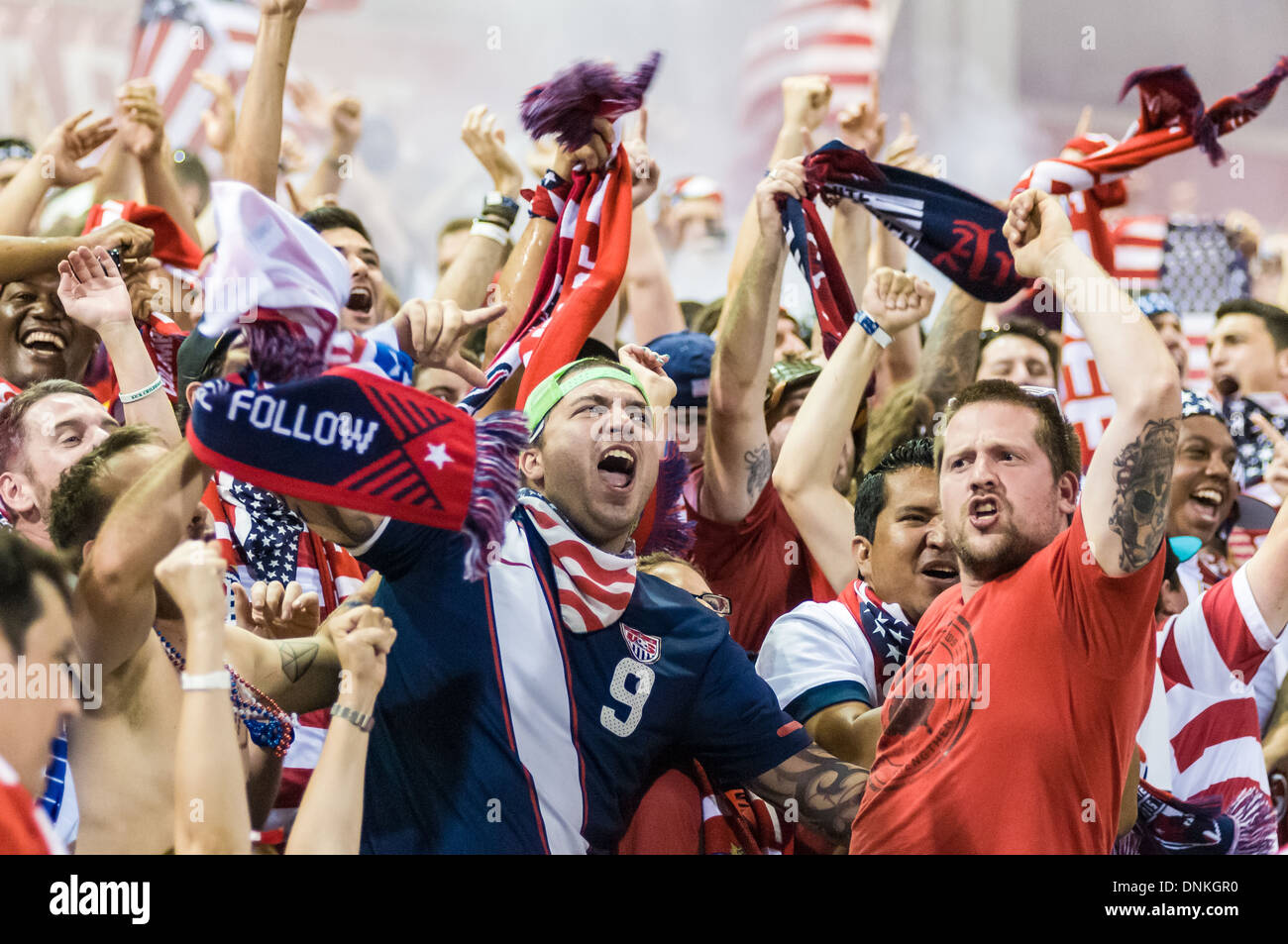 US-Fußball-Fans zu feiern, während das uns V Mexiko-Spiel im Crew-Stadion in Columbus, Ohio am 10. September 2013 Stockfoto